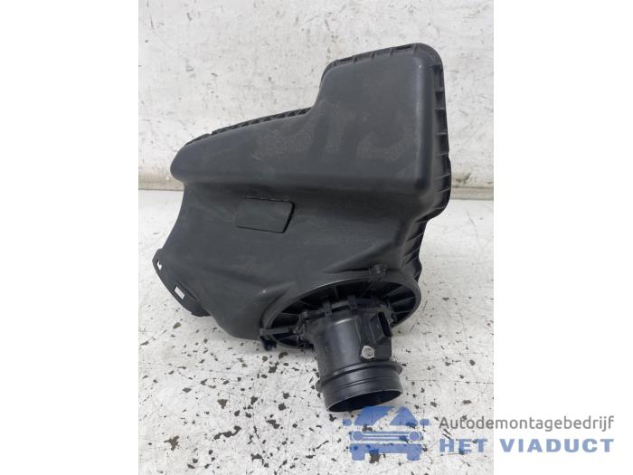 Gebruikte Luchtfilterhuis Audi A6 Avant (C7) 3.0 TDI V6 24V Prijs € 40,00 Margeregeling aangeboden door Het Viaduct