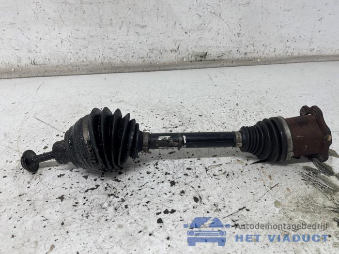 Gebruikte Aandrijfas links-voor Audi A6 Avant (C7) 3.0 TDI V6 24V Prijs € 100,00 Margeregeling aangeboden door Het Viaduct