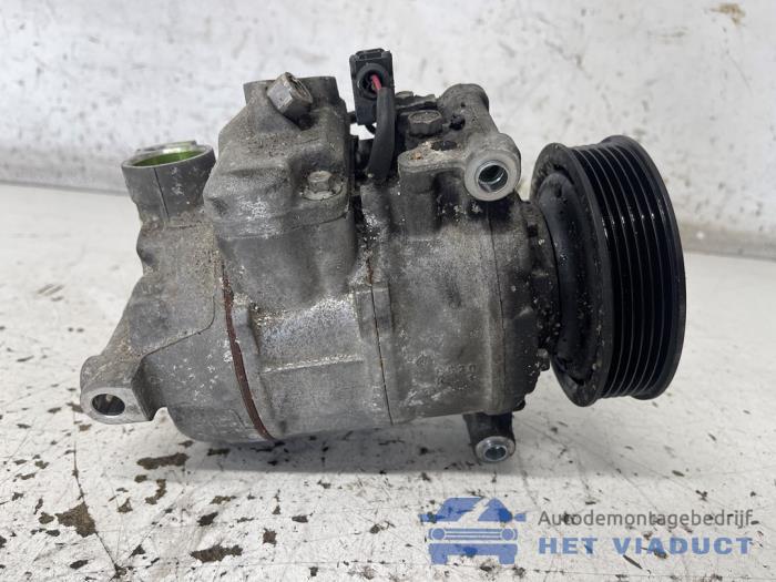 Aircopomp van een Audi A6 Avant (C7) 3.0 TDI V6 24V 2013