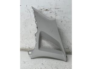 Gebruikte C-stijl afdekkap links Volkswagen Polo VI (AW1) 1.0 TSI 12V Prijs € 10,00 Margeregeling aangeboden door Het Viaduct