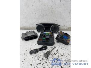 Gebruikte Kontaktslot + computer Peugeot 508 SW (8E/8U) 2.2 HDiF 16V GT Prijs € 200,00 Margeregeling aangeboden door Het Viaduct