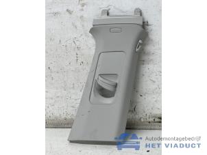 Gebruikte Stijl midden-rechts Volkswagen Polo VI (AW1) 1.0 TSI 12V Prijs € 20,00 Margeregeling aangeboden door Het Viaduct