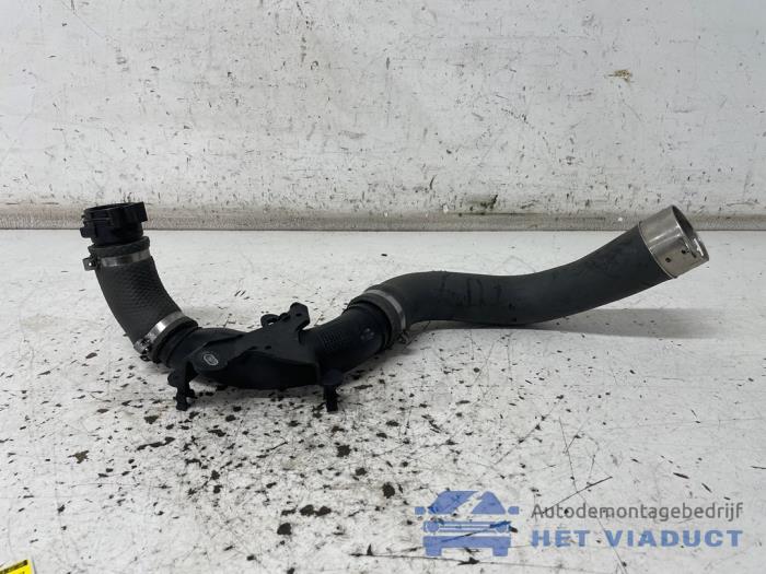 Gebruikte Intercooler Slang Renault Captur I (2R) 0.9 Energy TCE 12V Prijs € 50,00 Margeregeling aangeboden door Het Viaduct