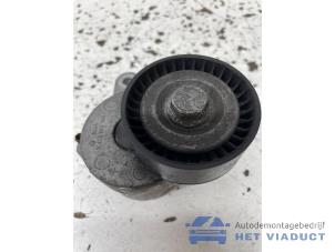 Gebruikte Spanrol Multiriem Skoda Octavia Combi (5EAC) 2.0 TDI RS 16V Prijs € 20,00 Margeregeling aangeboden door Het Viaduct