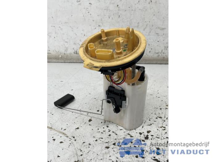 Gebruikte Tank element Pomp Skoda Octavia Combi (5EAC) 2.0 TDI RS 16V Prijs € 85,00 Margeregeling aangeboden door Het Viaduct