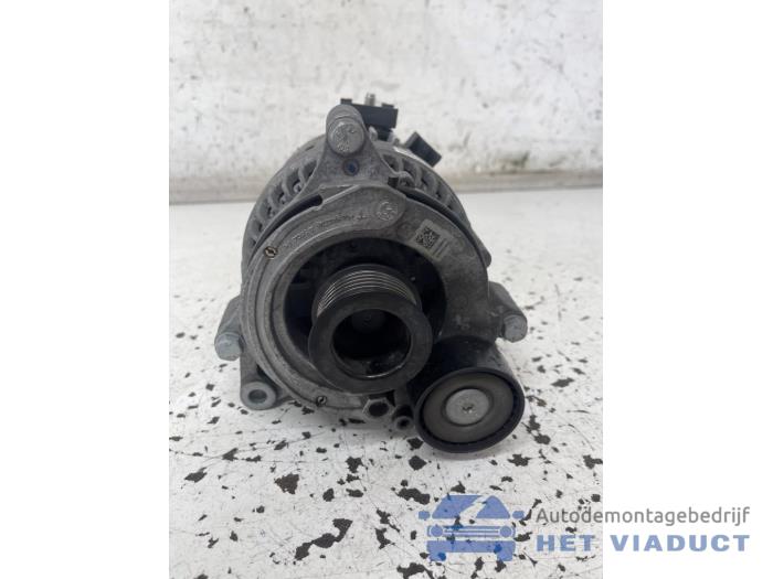 Gebruikte Dynamo BMW 1 serie (F40) 118d 2.0 16V Prijs € 120,00 Margeregeling aangeboden door Het Viaduct