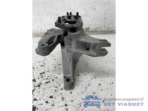 Gebruikte Motorsteun Peugeot 308 SW (L4/L9/LC/LJ/LR) 1.5 BlueHDi 100 Prijs € 30,00 Margeregeling aangeboden door Het Viaduct