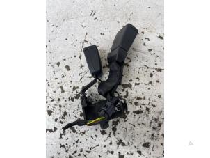 Gebruikte Veiligheidsgordel Insteek links-achter Seat Ibiza V (KJB) 1.0 TSI 12V Prijs € 25,00 Margeregeling aangeboden door Het Viaduct