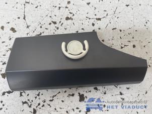 Gebruikte Dashboard sierlijst Seat Ibiza V (KJB) 1.0 TSI 12V Prijs € 25,00 Margeregeling aangeboden door Het Viaduct