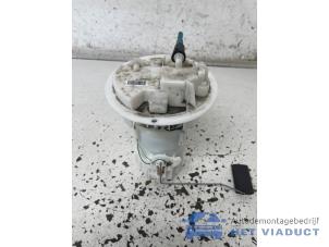 Gebruikte Benzinepomp Opel Crossland (X) 1.2 12V Prijs € 50,00 Margeregeling aangeboden door Het Viaduct