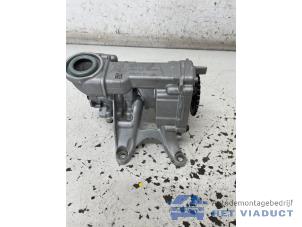 Gebruikte Oliepomp BMW M135 (F40) M135i xDrive 2.0 TwinPower 16V Prijs € 170,00 Margeregeling aangeboden door Het Viaduct