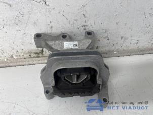 Gebruikte Motorsteun Skoda Fabia III Combi (NJ5) 1.0 TSI 12V Prijs € 25,00 Margeregeling aangeboden door Het Viaduct