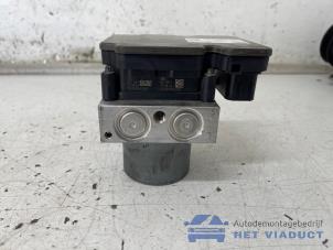 Gebruikte ABS Pomp Audi A4 Avant (B9) 2.0 TDI Ultra 16V Prijs € 240,00 Margeregeling aangeboden door Het Viaduct