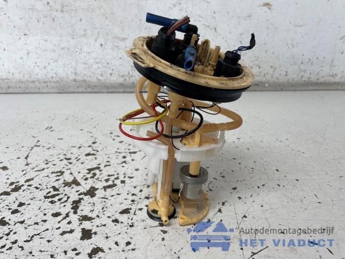 Gebruikte Tank element Pomp Audi A4 Avant (B9) 2.0 TDI Ultra 16V Prijs € 50,00 Margeregeling aangeboden door Het Viaduct