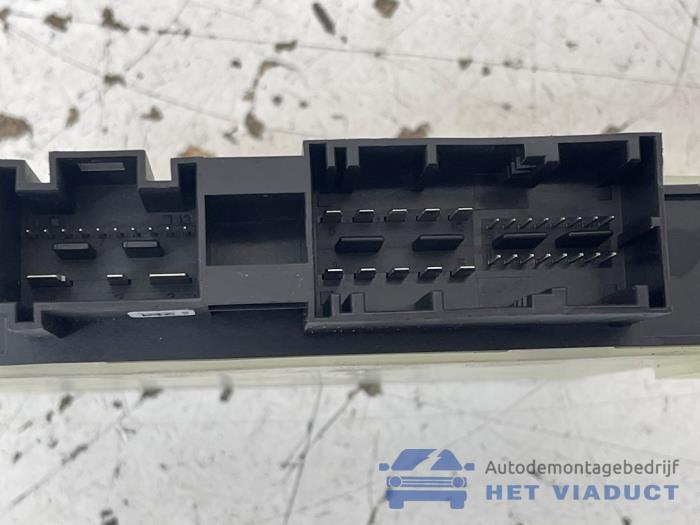 Adblue Computer van een Mercedes-Benz A Limousine (177.1) 1.5 A-180d 2019