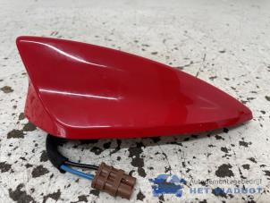 Gebruikte Antenne Opel Astra K Sports Tourer 1.4 Turbo 16V Prijs € 70,00 Margeregeling aangeboden door Het Viaduct