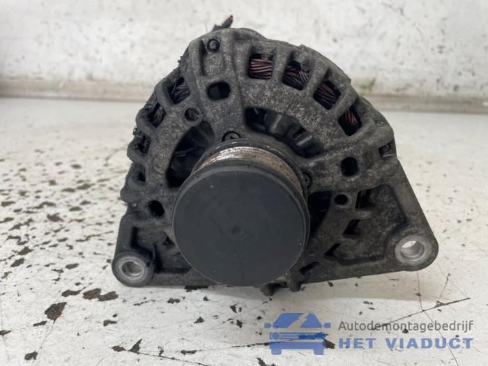 Gebruikte Dynamo Iveco New Daily VI 35C18, 40C18, 50C18, 65C18, 70C18, 35S18 Prijs € 120,00 Margeregeling aangeboden door Het Viaduct