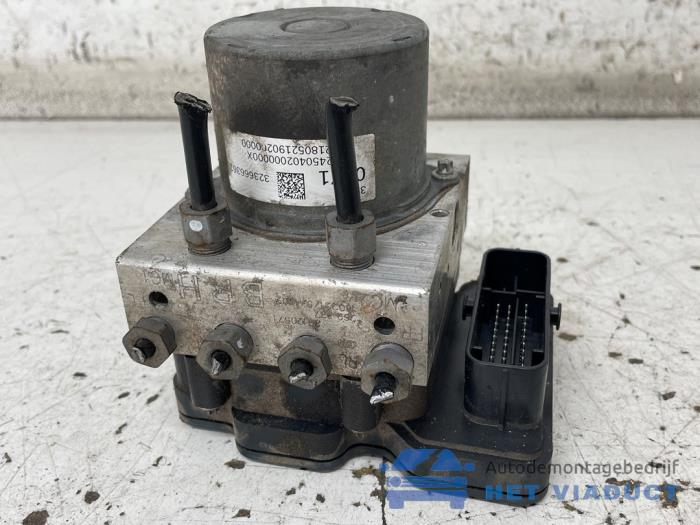 Gebruikte ABS Pomp Opel Astra K 1.0 Turbo 12V Prijs € 100,00 Margeregeling aangeboden door Het Viaduct