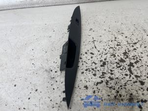 Gebruikte Raam schakelaar elektrisch Mitsubishi Space Star (A0) 1.0 12V Prijs € 20,00 Margeregeling aangeboden door Het Viaduct