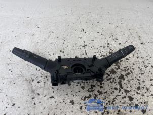 Gebruikte Licht + Raw Schakelaar Mitsubishi Space Star (A0) 1.0 12V Prijs € 40,00 Margeregeling aangeboden door Het Viaduct