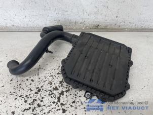 Gebruikte Luchtfilterhuis Volkswagen Polo VI (AW1) 1.0 MPi 12V Prijs € 50,00 Margeregeling aangeboden door Het Viaduct