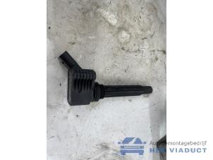 Gebruikte Bobine Volkswagen Golf VII (AUA) 2.0 GTI 16V Prijs € 40,00 Margeregeling aangeboden door Het Viaduct