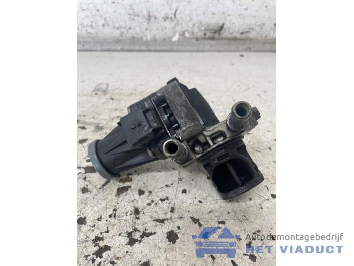 Gebruikte Uitlaat gasklep (EGR) Peugeot 308 SW (L4/L9/LC/LJ/LR) 1.5 BlueHDi 100 Prijs € 70,00 Margeregeling aangeboden door Het Viaduct