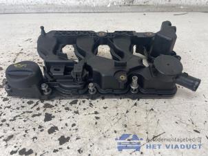 Gebruikte Kleppendeksel Peugeot 308 SW (L4/L9/LC/LJ/LR) 1.5 BlueHDi 100 Prijs € 50,00 Margeregeling aangeboden door Het Viaduct