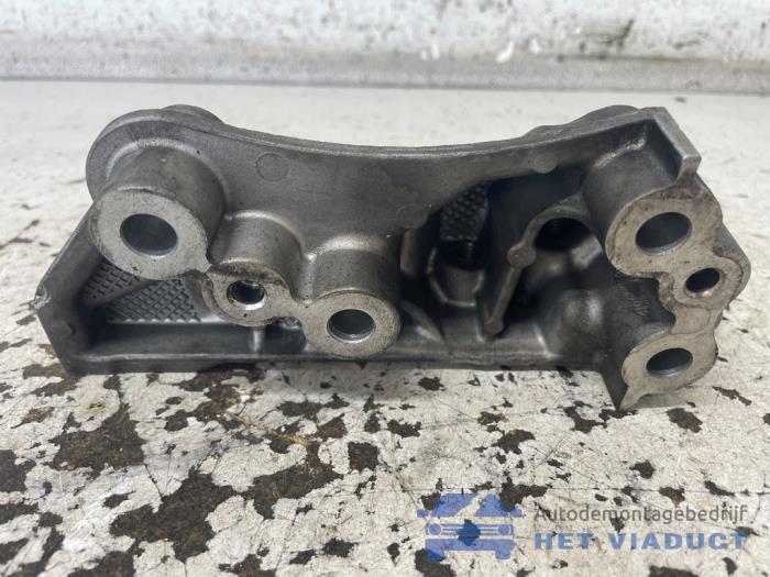 Gebruikte Motorrubber Peugeot 308 SW (L4/L9/LC/LJ/LR) 1.5 BlueHDi 100 Prijs € 35,00 Margeregeling aangeboden door Het Viaduct