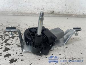 Gebruikte Ruitenwissermotor achter Hyundai i10 1.0 12V Prijs € 40,00 Margeregeling aangeboden door Het Viaduct