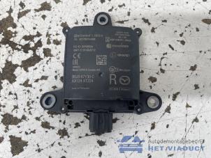 Gebruikte Dode hoek sensor Mazda CX-30 (DM) 2.0 e-SkyActiv-X 181 M Hybrid 16V Prijs € 220,00 Margeregeling aangeboden door Het Viaduct