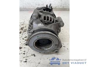 Gebruikte Dynamo Mercedes A (177.0) 1.3 A-180 Turbo 16V Prijs € 120,00 Margeregeling aangeboden door Het Viaduct