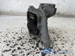 Gebruikte Motorsteun Ford Fiesta 7 1.5 TDCi 120 Prijs € 30,00 Margeregeling aangeboden door Het Viaduct