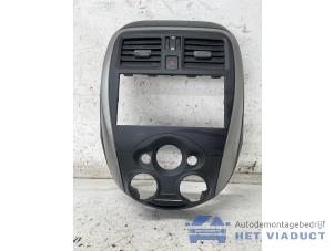 Gebruikte Dashboard deel Nissan Micra (K13) 1.2 12V Prijs € 100,00 Margeregeling aangeboden door Het Viaduct