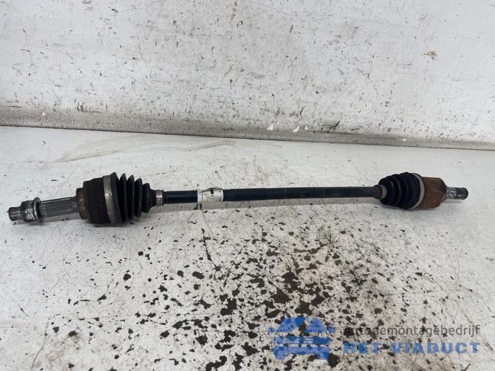 Gebruikte Steekas rechts-voor Nissan Micra (K13) 1.2 12V Prijs € 40,00 Margeregeling aangeboden door Het Viaduct