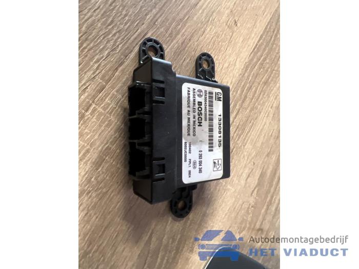 Gebruikte PDC Module Opel Insignia Sports Tourer 2.0 CDTI 16V 160 Ecotec Prijs € 45,00 Margeregeling aangeboden door Het Viaduct