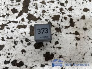 Gebruikte Relais Volkswagen Golf VI Variant (AJ5/1KA) 1.6 TDI 16V 105 Prijs € 10,00 Margeregeling aangeboden door Het Viaduct