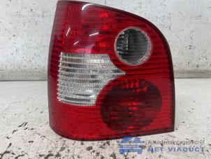 Gebruikte Achterlicht links Volkswagen Polo IV (9N1/2/3) 1.2 12V Prijs € 30,00 Margeregeling aangeboden door Het Viaduct