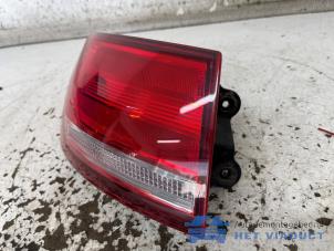 Gebruikte Achterlicht links Audi A4 Avant (B9) 2.0 TDI Ultra 16V Prijs € 90,00 Margeregeling aangeboden door Het Viaduct