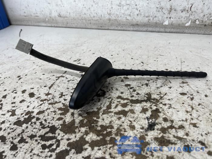 Gebruikte Antenne Hyundai Santa Fe III (DM) 2.2 CRDi R 16V 4x4 Prijs € 80,00 Margeregeling aangeboden door Het Viaduct