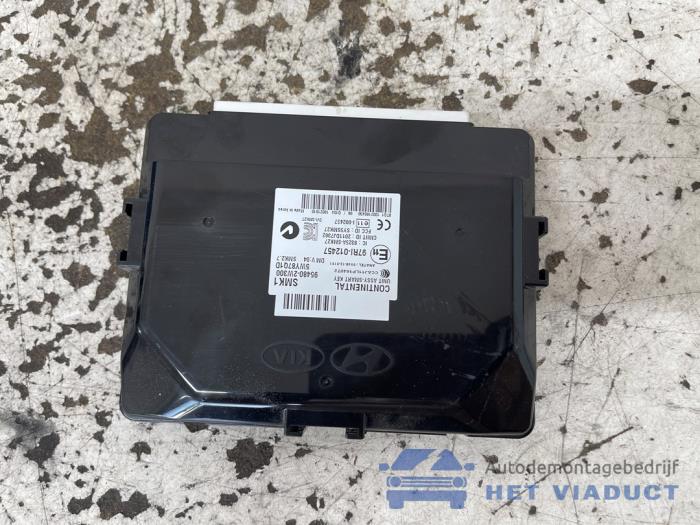 Gebruikte Smart entry computer Hyundai Santa Fe III (DM) 2.2 CRDi R 16V 4x4 Prijs € 150,00 Margeregeling aangeboden door Het Viaduct