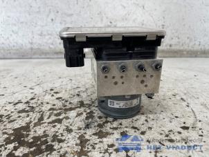 Gebruikte ABS Pomp Mercedes C Estate AMG (S205) C-43 AMG 3.0 V6 24V Turbo 4-Matic Prijs € 200,00 Margeregeling aangeboden door Het Viaduct