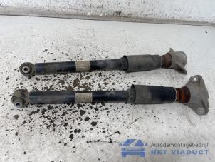 Gebruikte Schokdemper set Audi A4 Avant (B9) 2.0 TDI Ultra 16V Prijs € 60,00 Margeregeling aangeboden door Het Viaduct