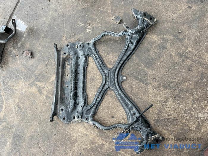 Subframe van een Audi A6 Avant (C7) 3.0 TDI V6 24V 2013
