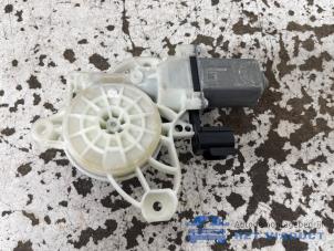 Gebruikte Motor electrisch raam Ford Focus 4 Wagon 1.0 Ti-VCT EcoBoost 12V 125 Prijs € 30,00 Margeregeling aangeboden door Het Viaduct