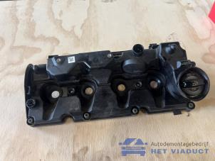 Gebruikte Kleppendeksel Skoda Superb Combi (3V5) 2.0 TDI 4x4 Prijs € 45,00 Margeregeling aangeboden door Het Viaduct