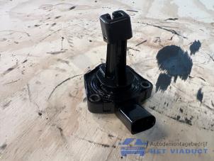 Gebruikte Oliepeil sensor Skoda Superb Combi (3V5) 2.0 TDI 4x4 Prijs € 25,00 Margeregeling aangeboden door Het Viaduct