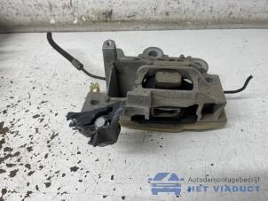 Gebruikte Motorsteun Opel Astra K 1.5 CDTi 105 12V Prijs € 40,00 Margeregeling aangeboden door Het Viaduct