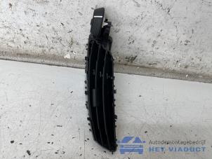 Gebruikte Luchtrooster Dashboard Ford C-Max (DXA) 1.0 Ti-VCT EcoBoost 12V 125 Prijs € 20,00 Margeregeling aangeboden door Het Viaduct