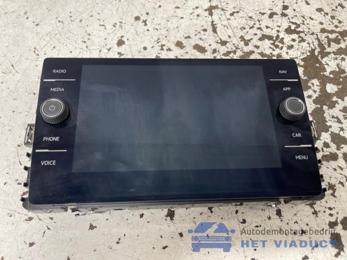 Gebruikte Display Multi Media regelunit Volkswagen Polo VI (AW1) 1.0 TSI 12V Prijs € 200,00 Margeregeling aangeboden door Het Viaduct